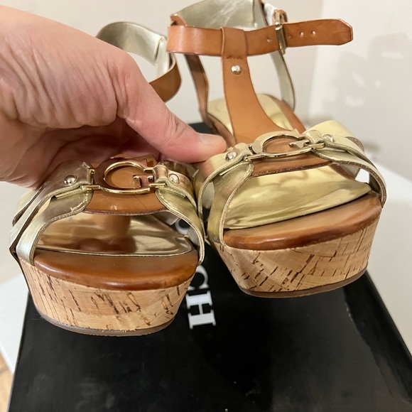 Brand new Guess platform leather sandals - Picture 3 of 4
